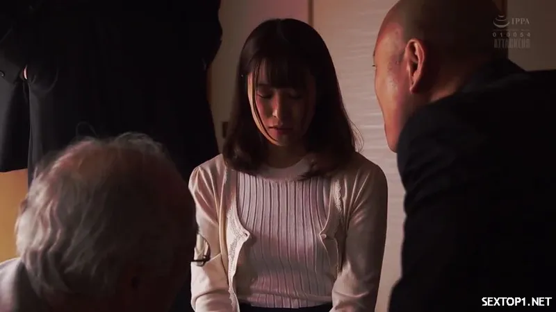 Bé gái bán thân giúp bố ghi sổ nợ giang hồ