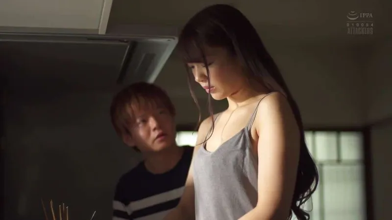 Anh rể nện cô em cô vợ đang buồn bã vì thất tình