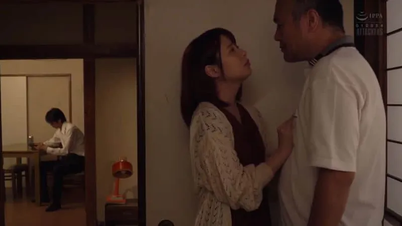 Con dâu “nghiện” sau một lần bị bố người chồng làm thịt